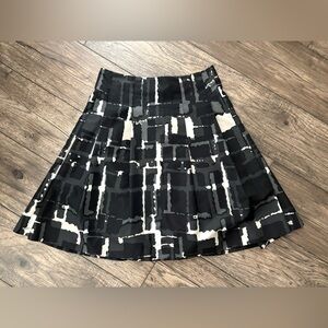 Express Design Studio high waisted geometric skirt Size 8